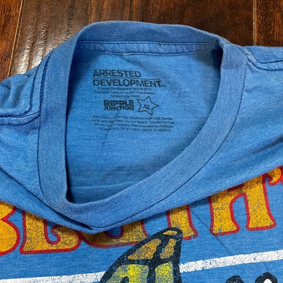 Arrested Development T-shirt - Picture 4 of 4